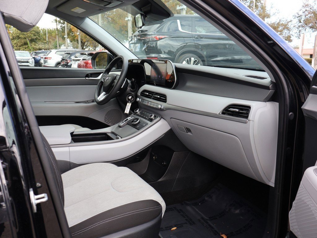 Used 2022 Hyundai Palisade SE image 25