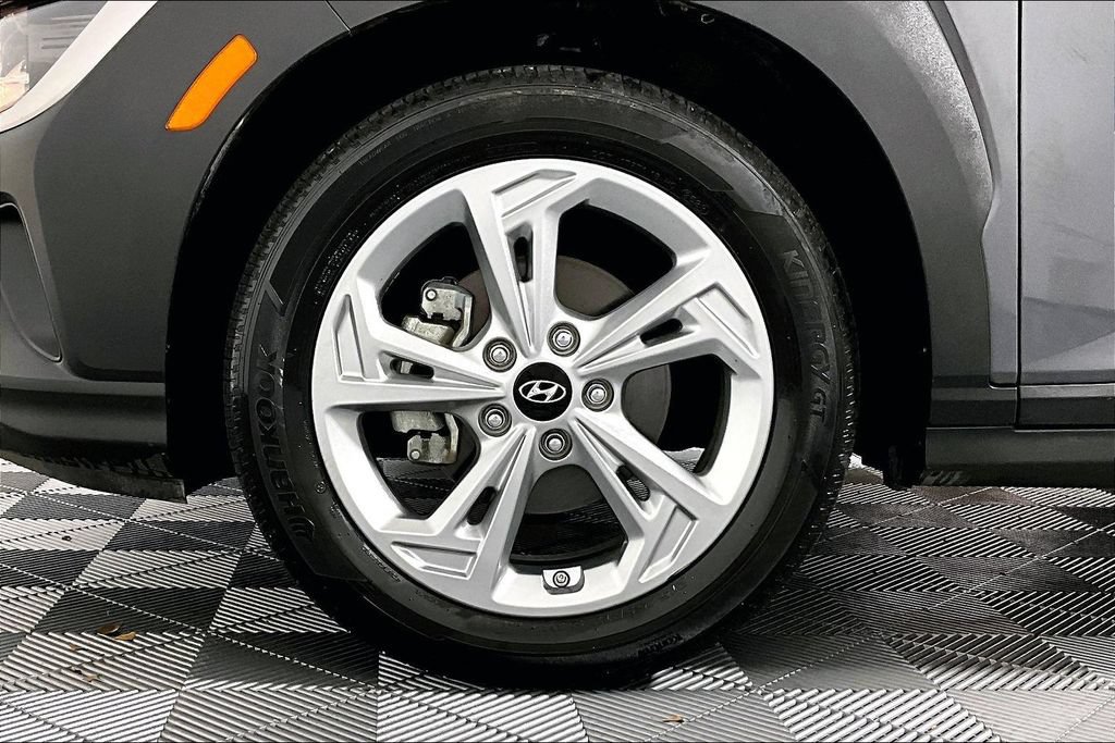 Used 2023 Hyundai Kona SEL w/ Convenience Package FWD image 8
