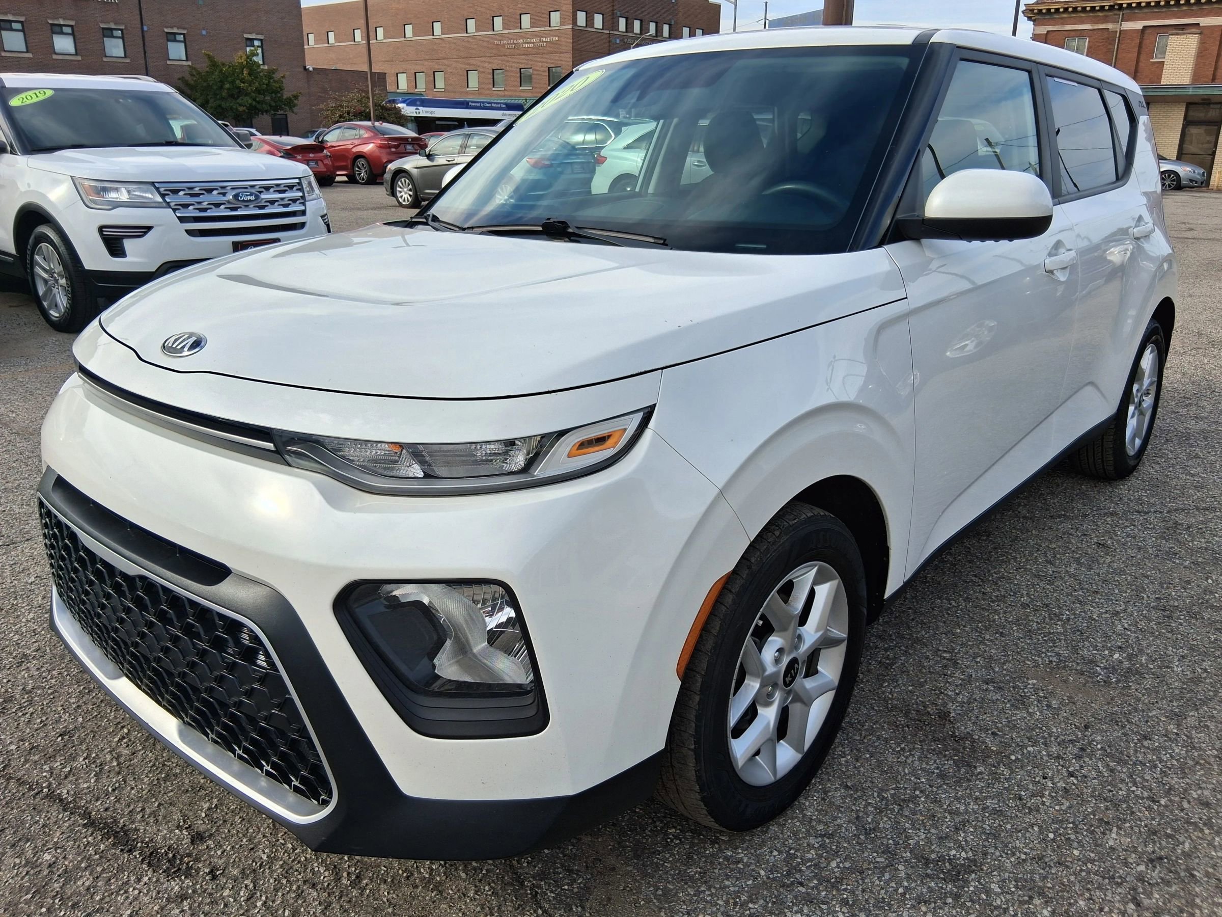 Used 2020 Kia Soul S FWD image 4