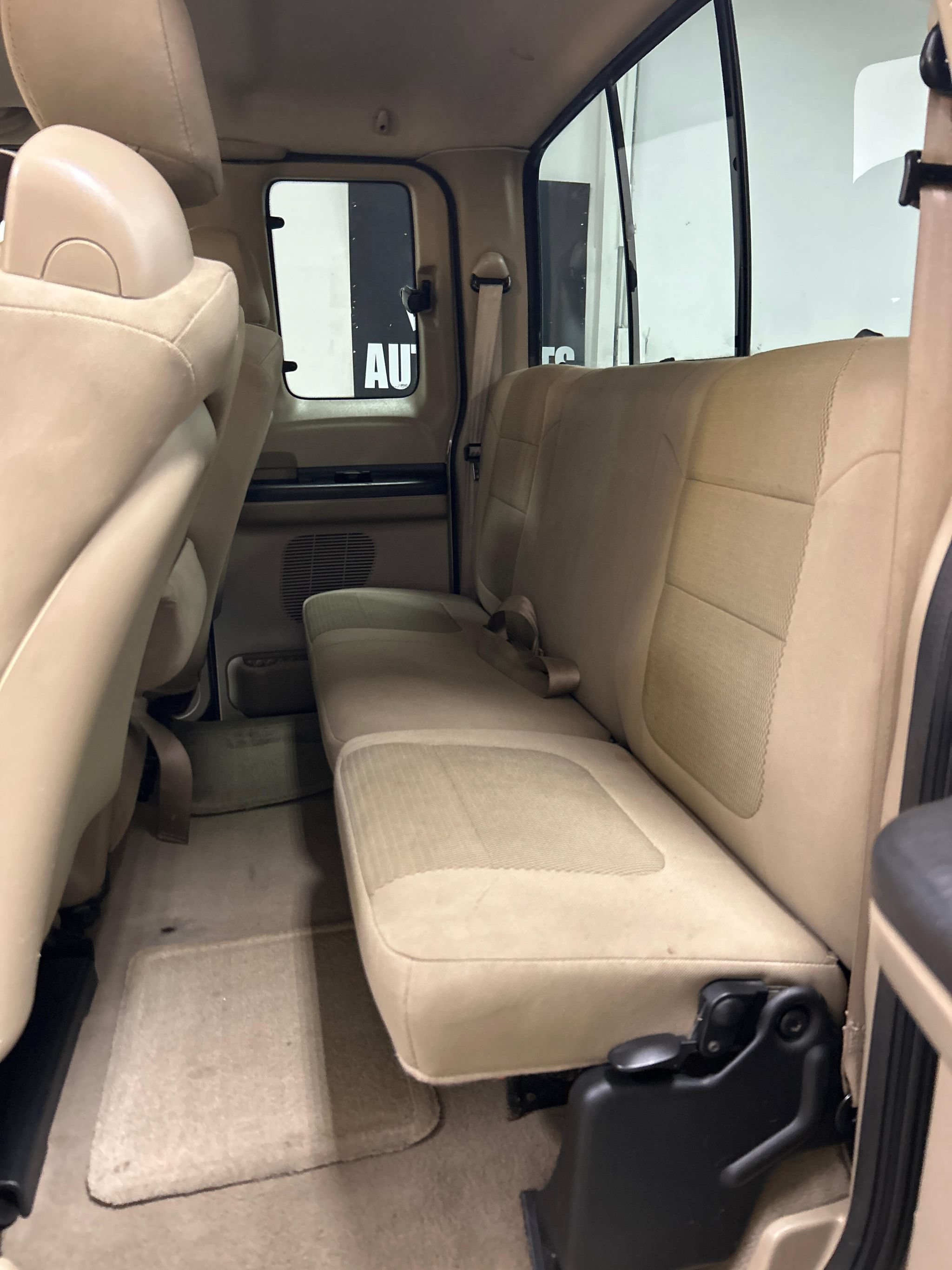 Used 2006 Ford F250 XLT AWD/4WD image 10
