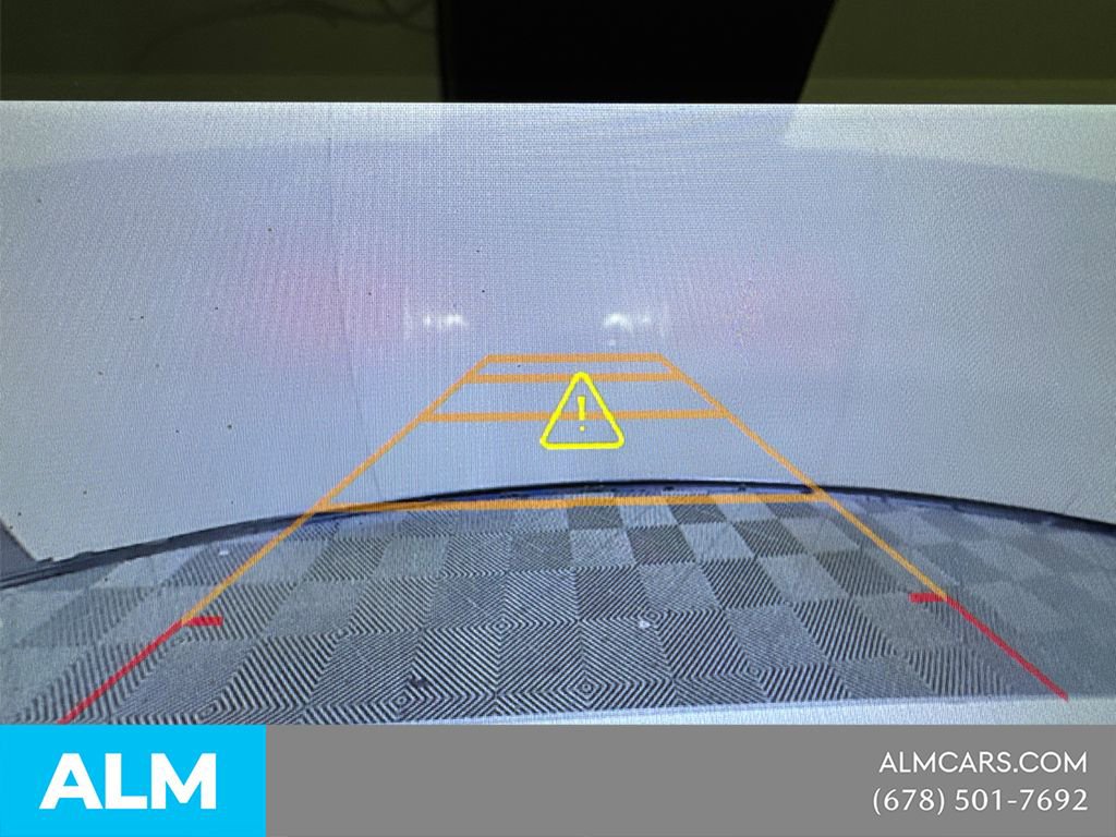 Used 2024 Chevrolet Malibu LT image 33