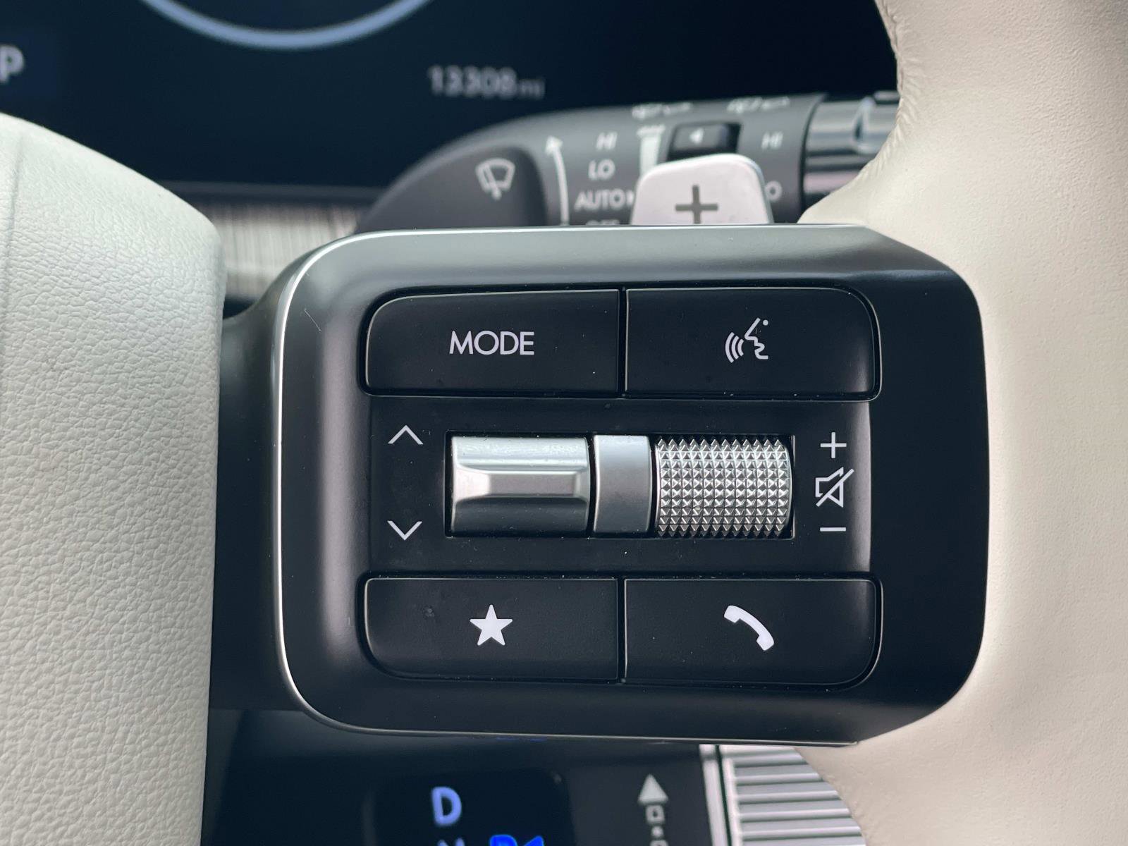 Used 2024 Hyundai Santa Fe Calligraphy image 9