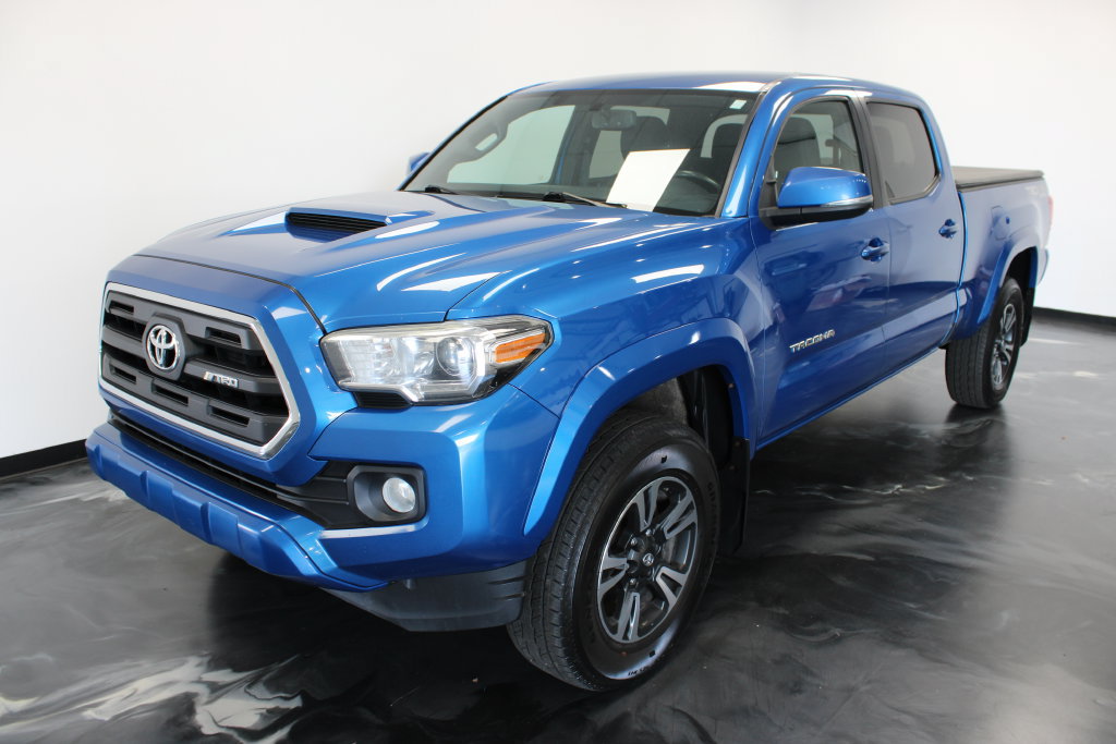 Used 2016 Toyota Tacoma SR5 AWD/4WD image 22