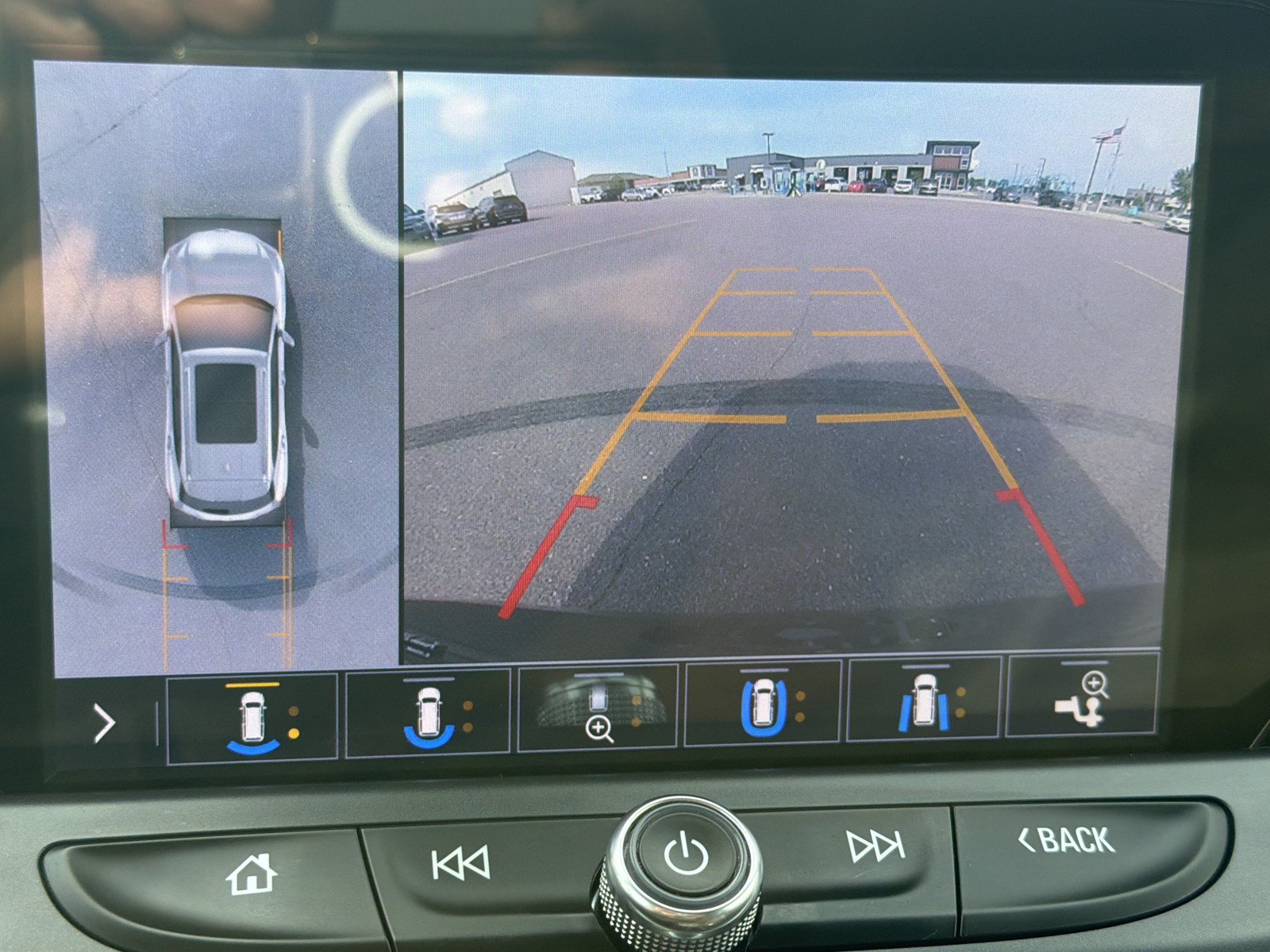 Used 2019 Chevrolet Blazer LT w/ Sun and Wheels Package AWD/4WD image 26