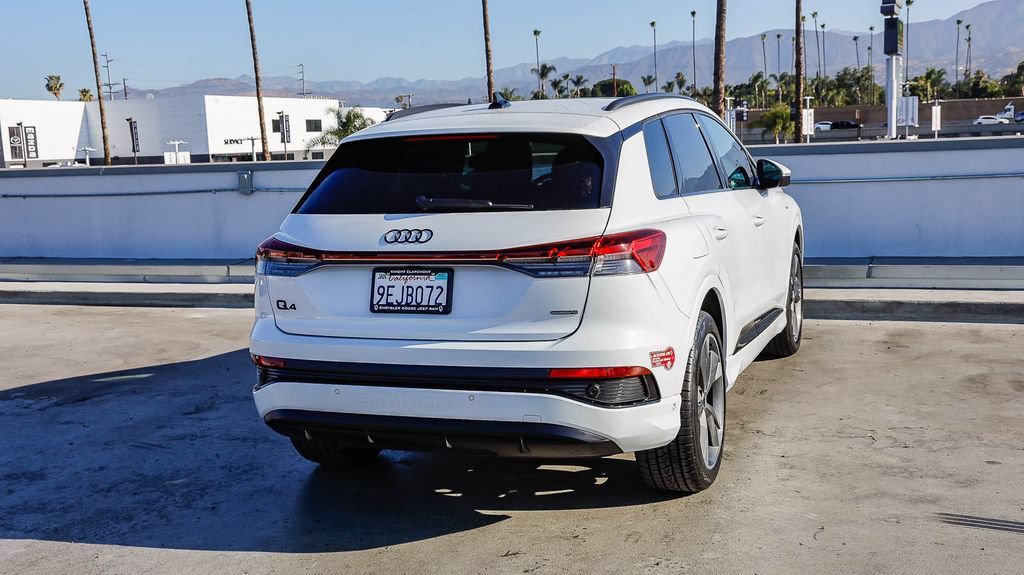 Used 2023 Audi Q4 e-tron Prestige AWD/4WD image 9
