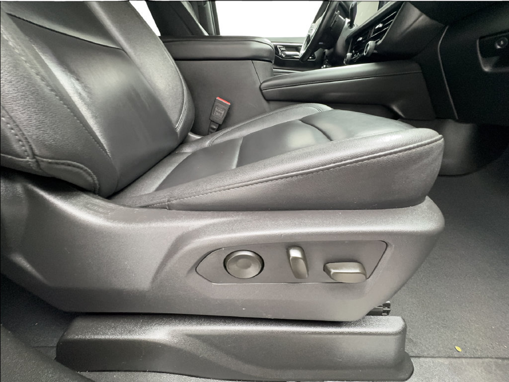 Used 2025 Chevrolet Tahoe LT RWD image 41