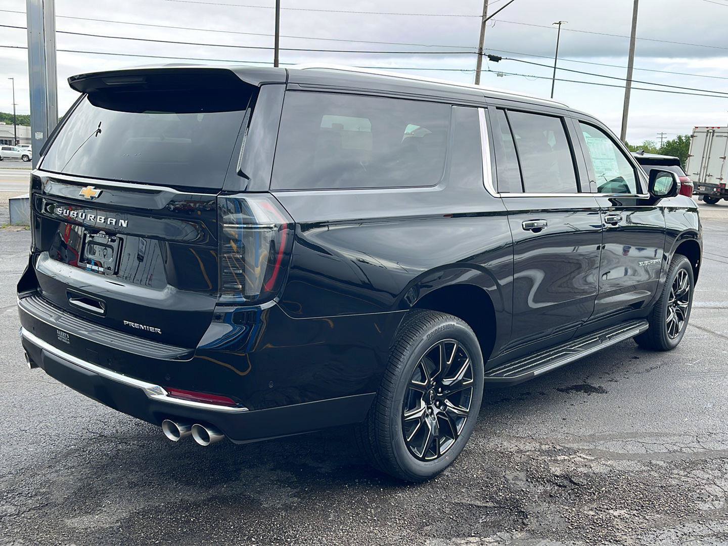 New 2026 Chevrolet Suburban Premier w/ Sun And Tow Package AWD/4WD image 6