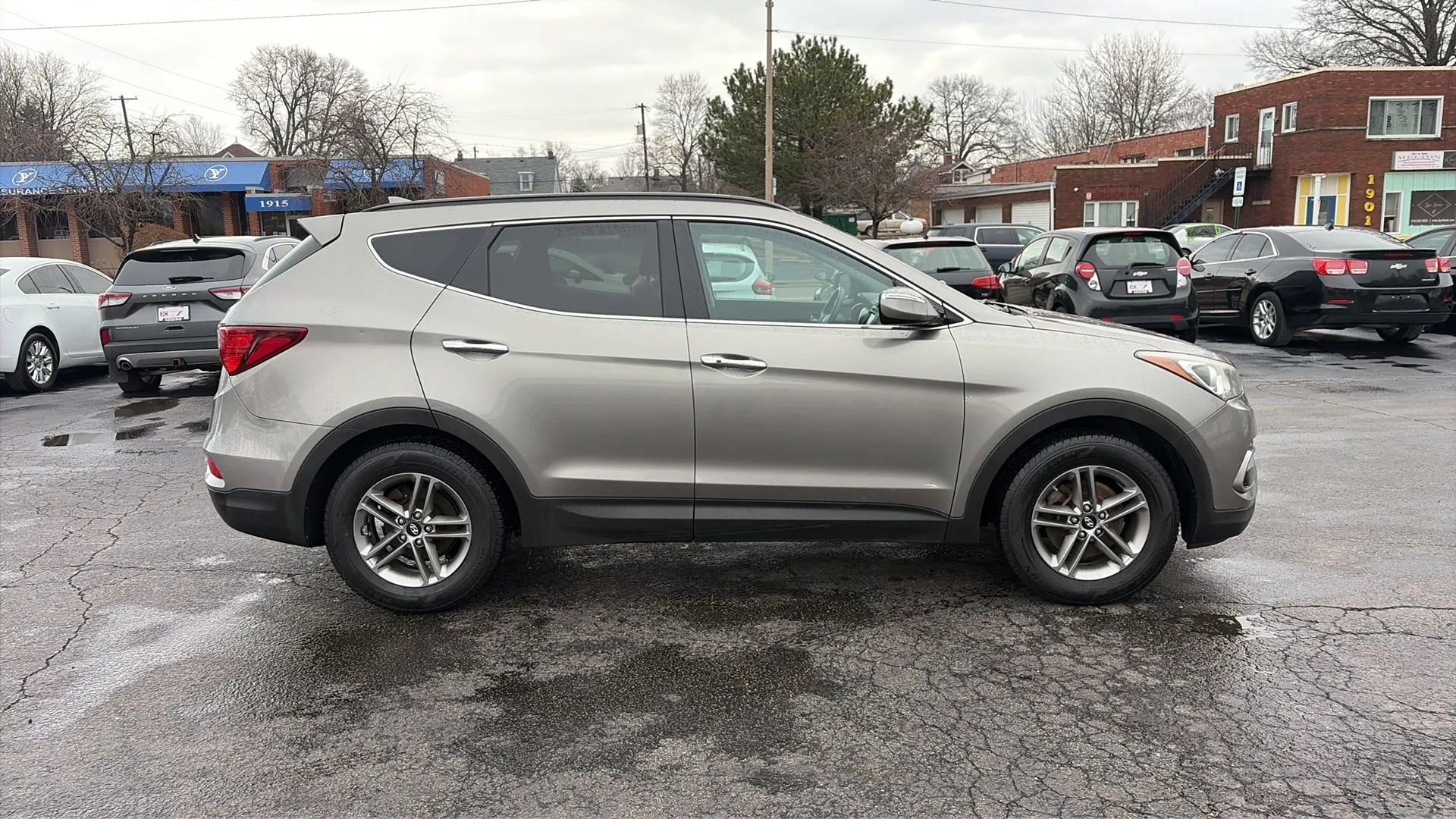 Used 2017 Hyundai Santa Fe Sport image 4