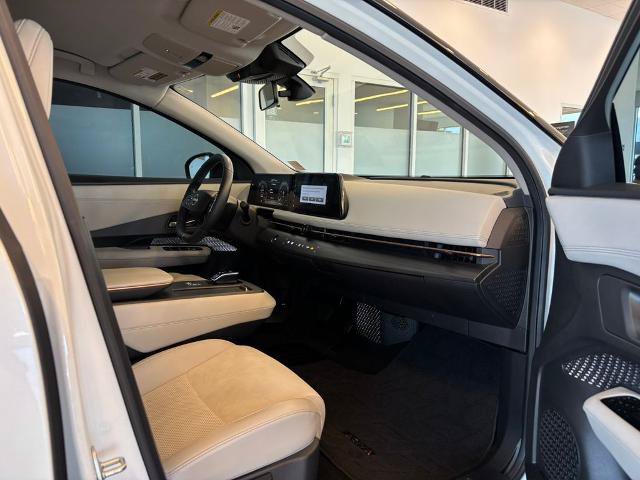 Certified 2024 Nissan Ariya AWD image 22