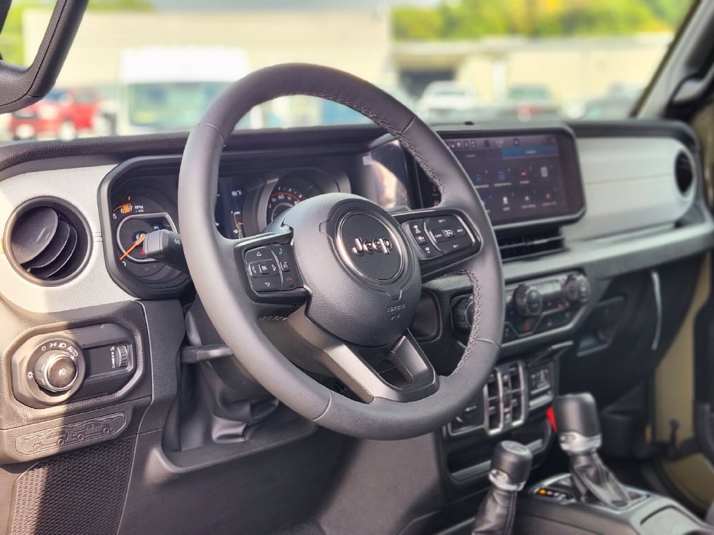 Used 2026 Jeep Wrangler Unlimited Sport AWD/4WD image 18