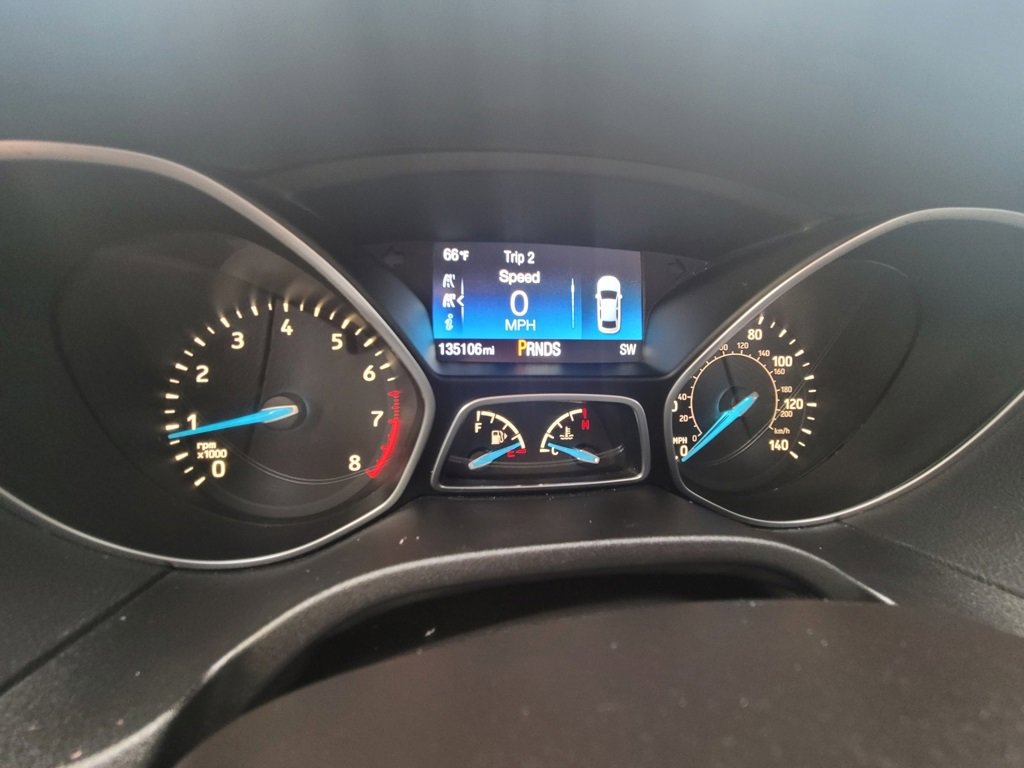 Used 2015 Ford Focus SE w/ SE Sport Package image 12