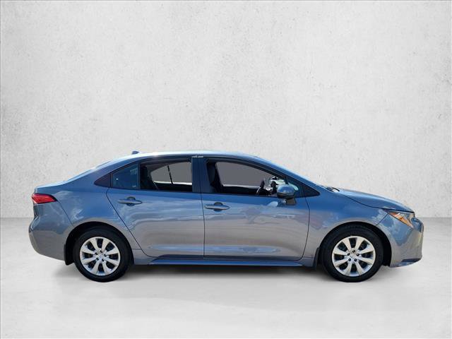 Used 2025 Toyota Corolla LE image 4