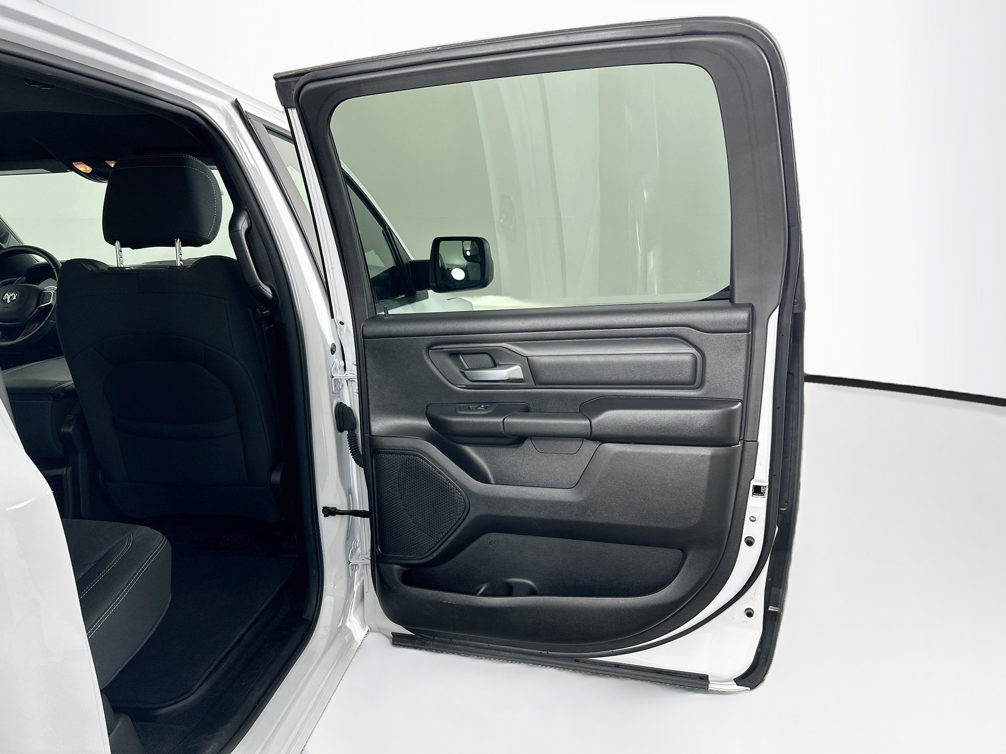 Used 2025 RAM 1500 Tradesman AWD/4WD image 31
