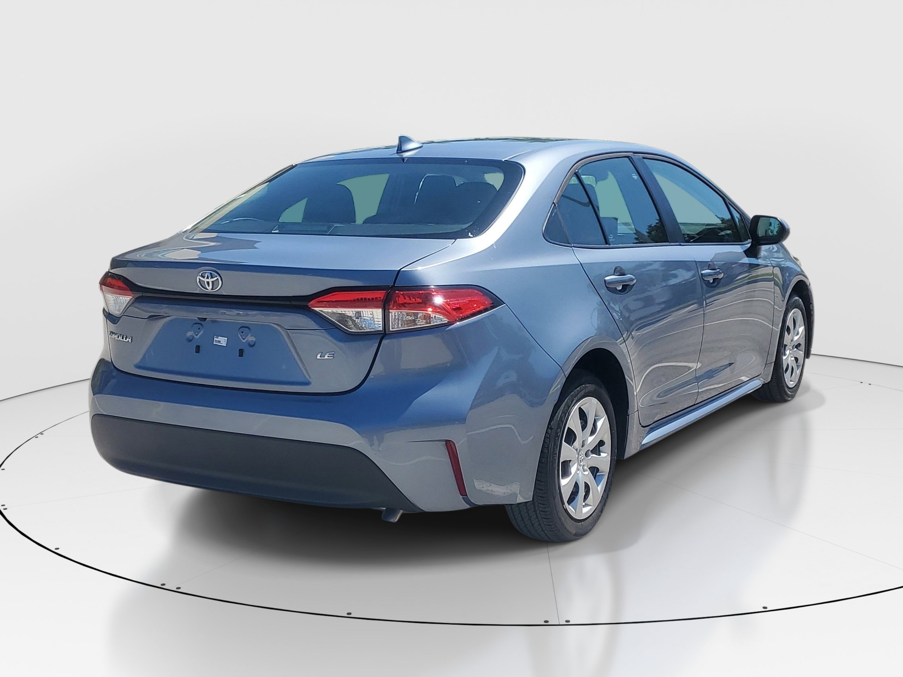 Certified 2024 Toyota Corolla LE FWD image 3