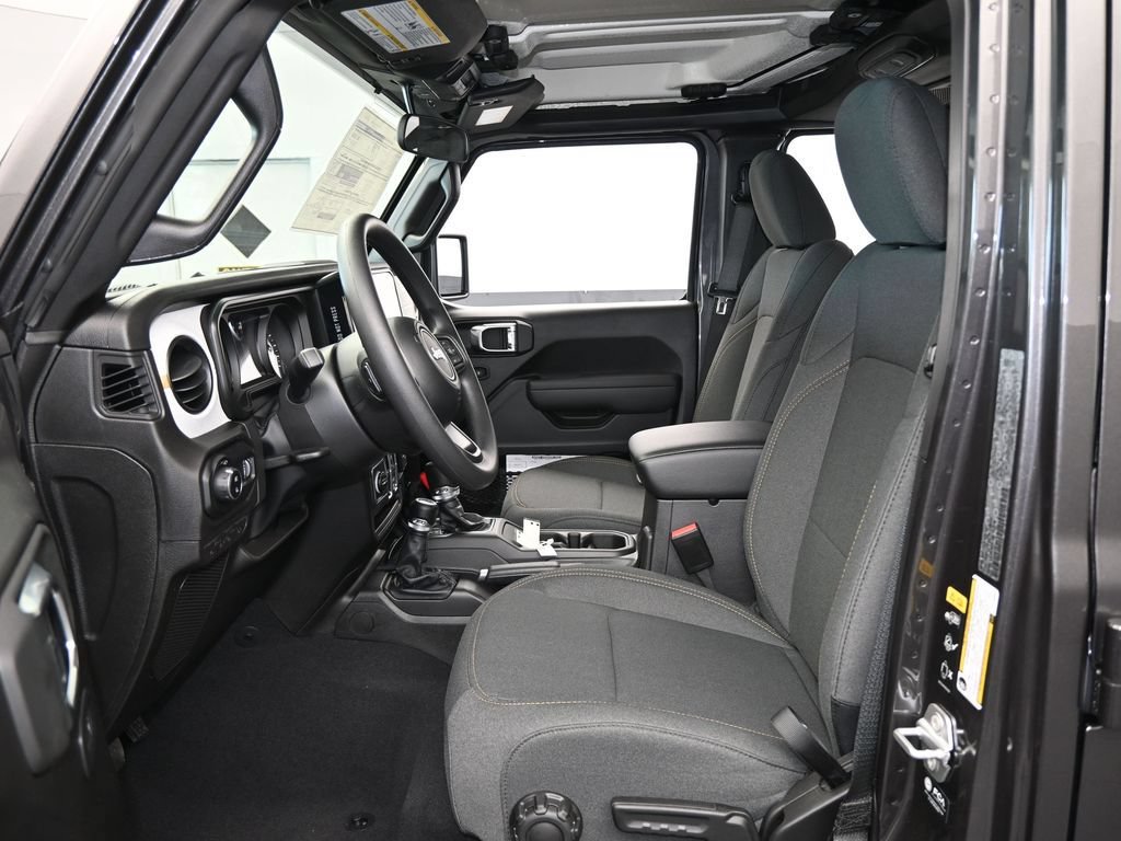 New 2026 Jeep Gladiator Sport AWD/4WD image 11