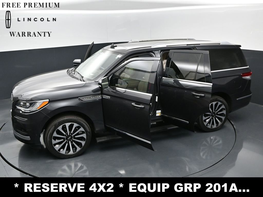 Used 2022 Lincoln Navigator Reserve image 37