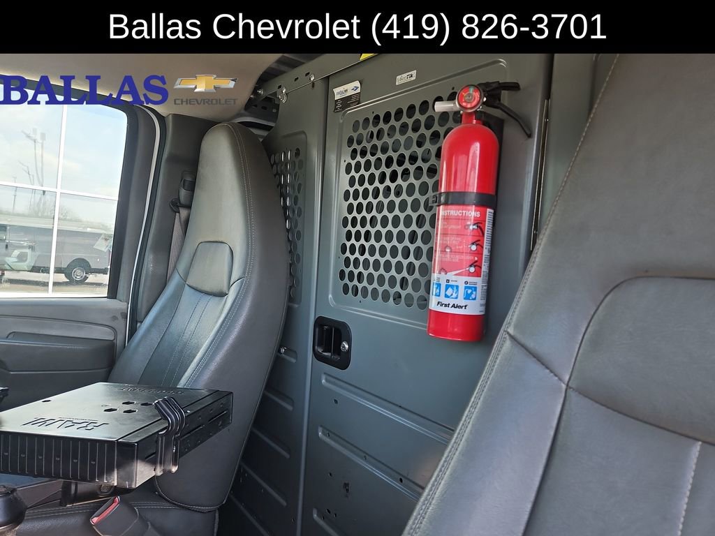 Used 2018 Chevrolet Express 2500 w/ Driver Convenience Package image 18