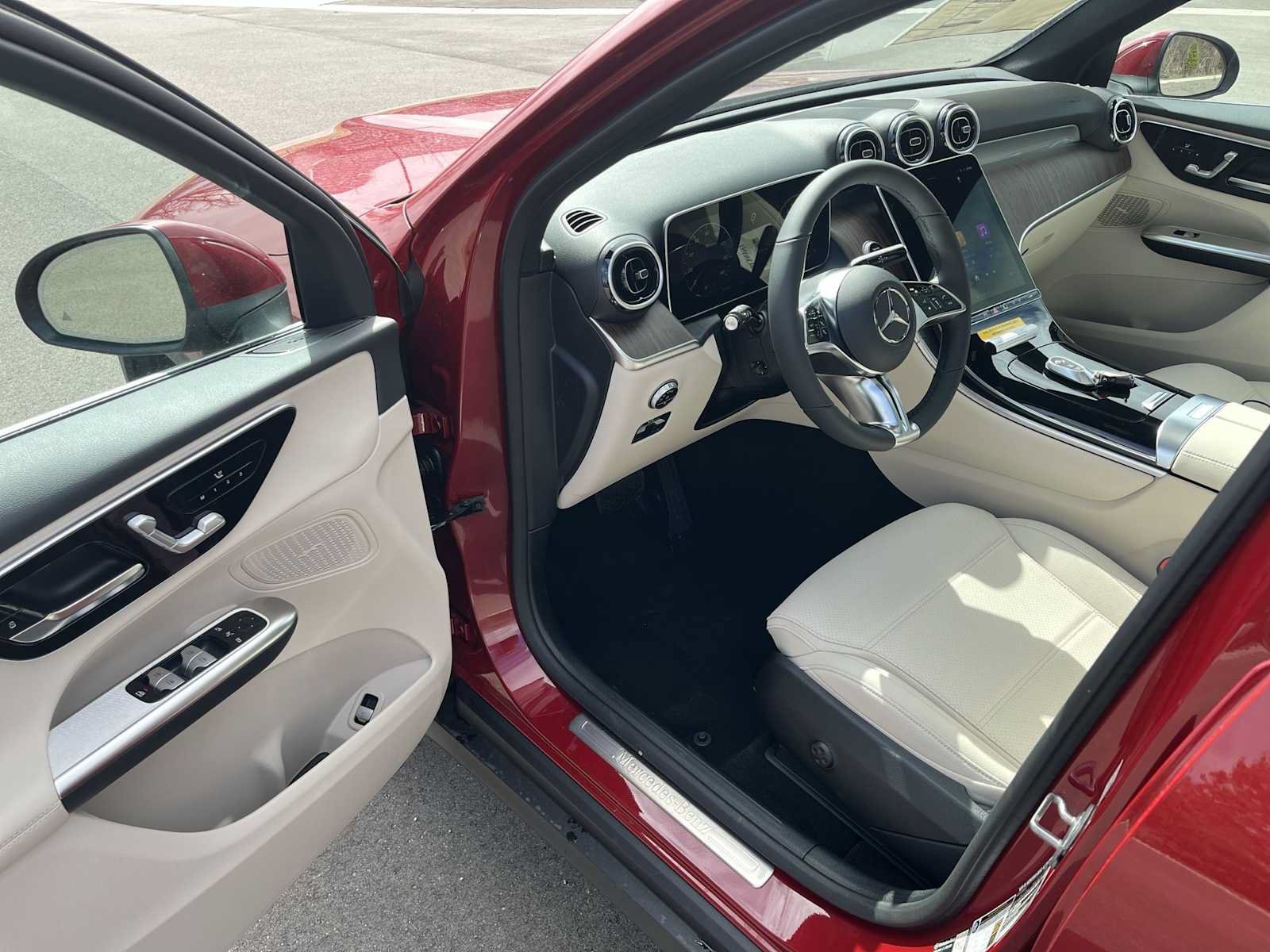 New 2026 Mercedes-Benz GLC 300 4MATIC image 16