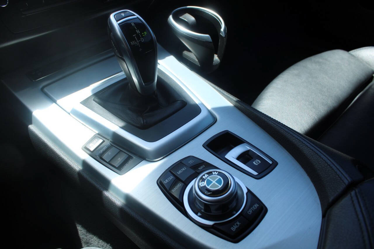 Used 2015 BMW Z4 sDrive35i RWD image 23