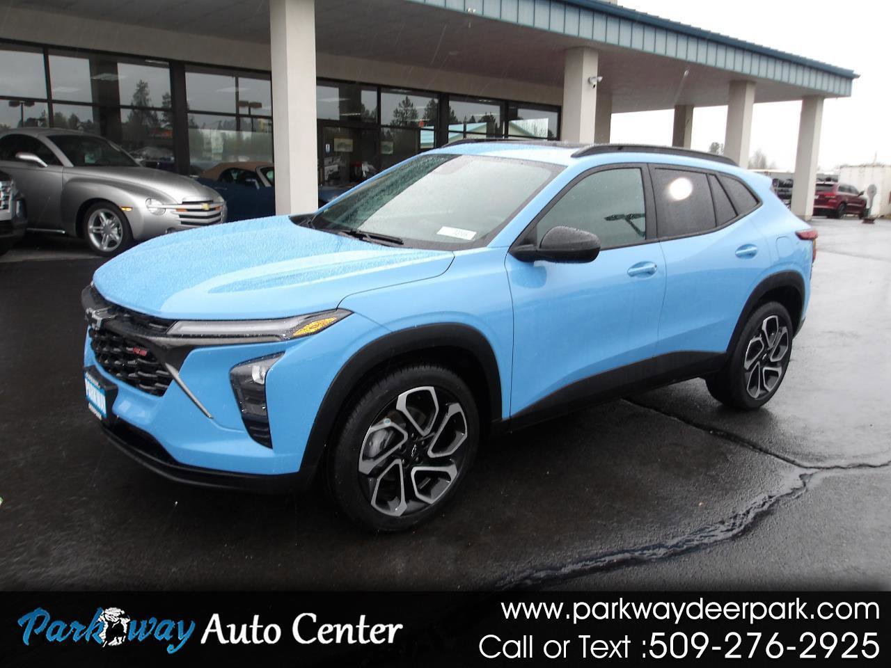 Used 2024 Chevrolet Trax RS w/ Sunroof Package FWD image 1