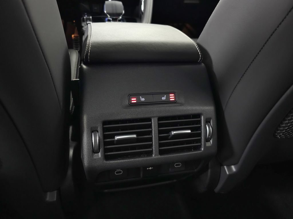 Used 2024 Jaguar E-PACE R-Dynamic SE AWD/4WD image 40