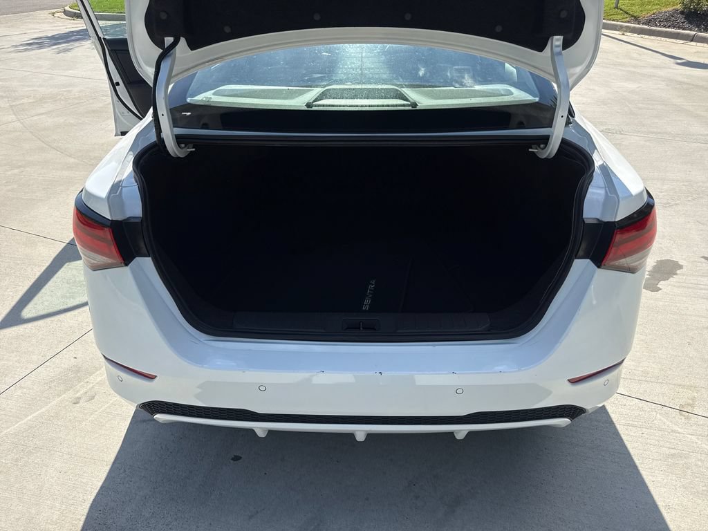 Used 2025 Nissan Sentra SV FWD image 33