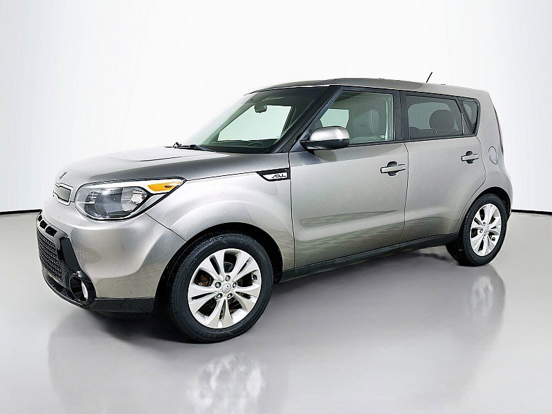 Used 2016 Kia Soul + image 3