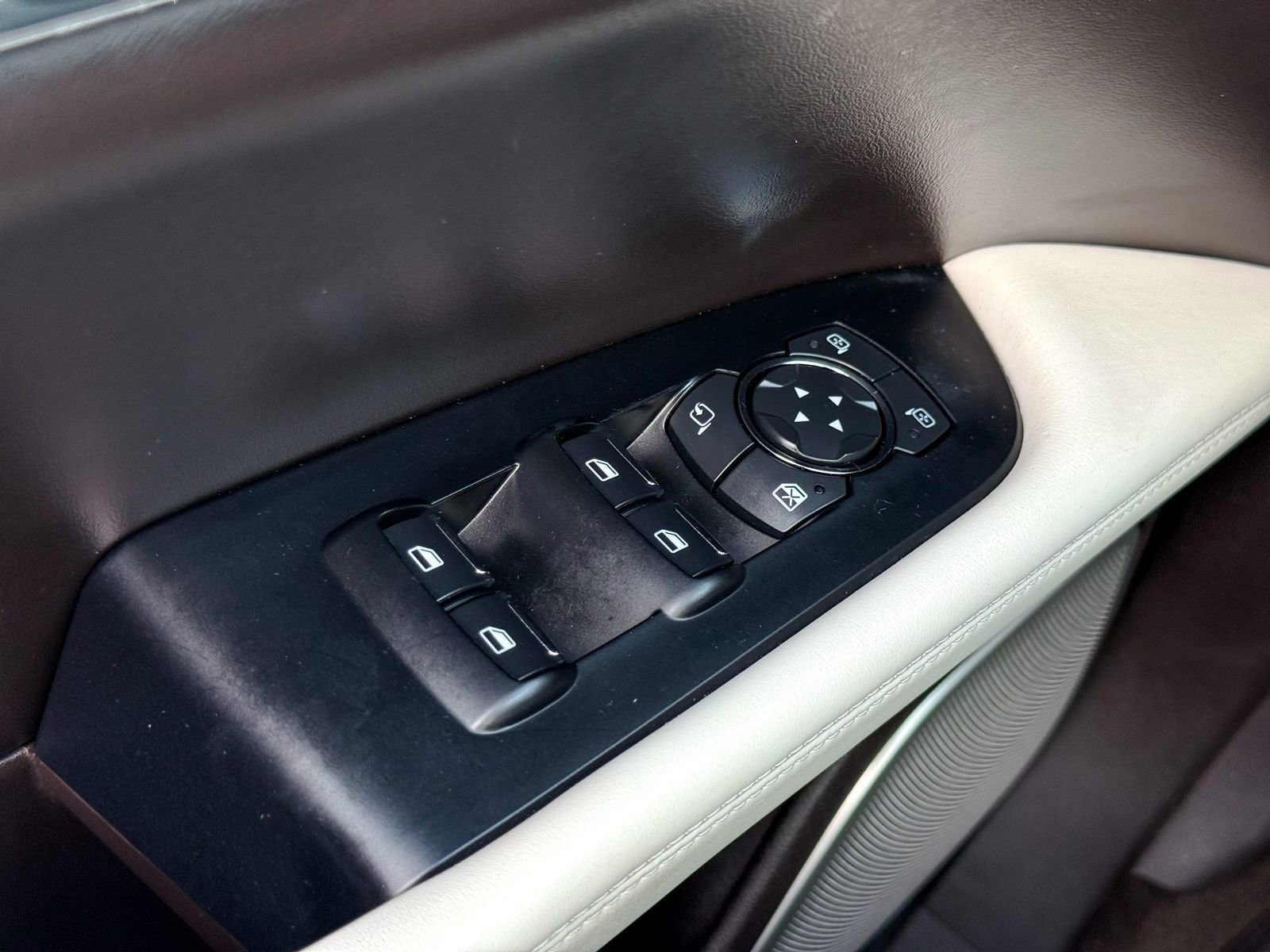 Used 2022 Lincoln Nautilus Black Label w/ Cargo Utility Package image 30