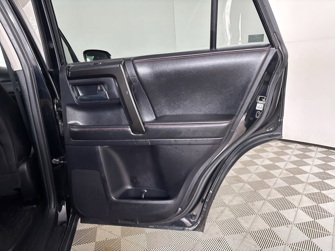 Used 2015 Toyota 4Runner TRD Pro image 23