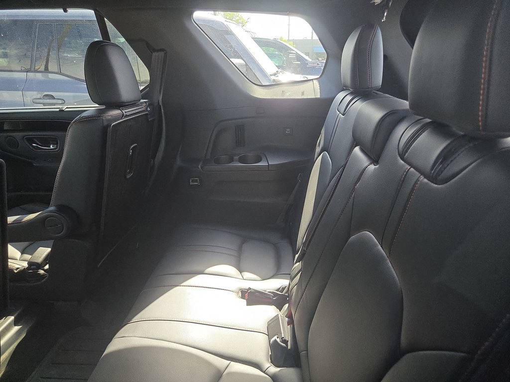 Used 2023 Honda Pilot TrailSport image 10