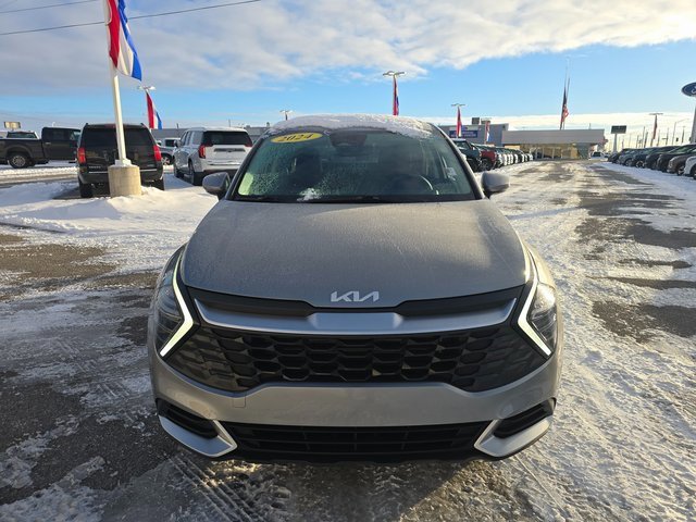 Used 2024 Kia Sportage LX image 9