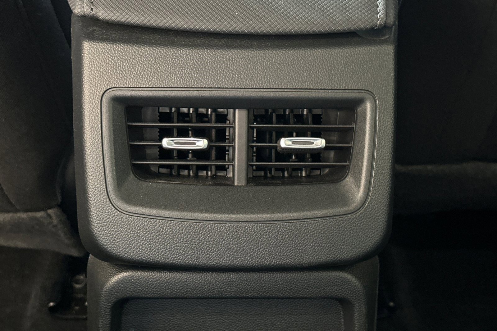 Used 2025 Chevrolet Equinox EV LT image 14