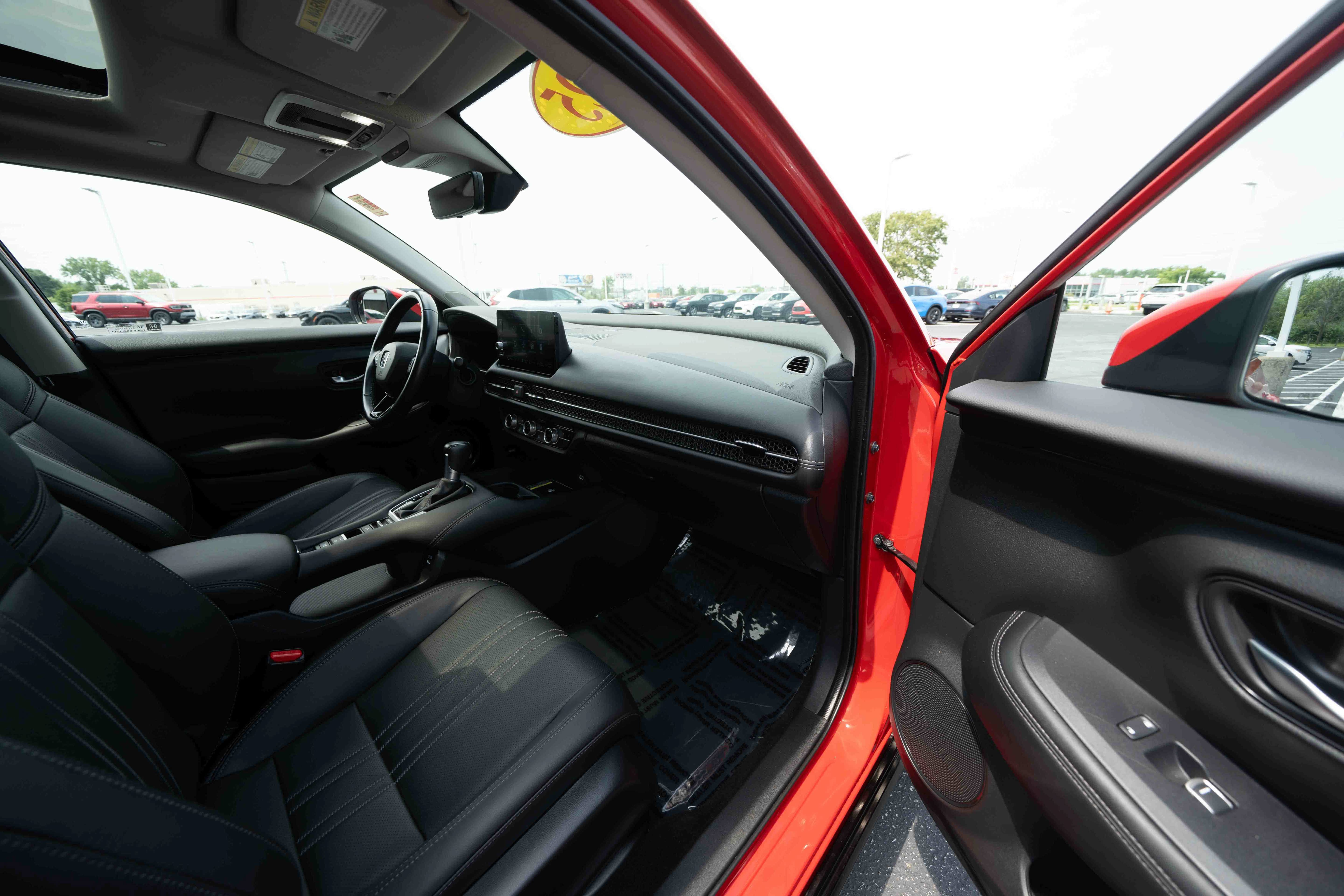 Certified 2025 Honda HR-V EX-L image 26