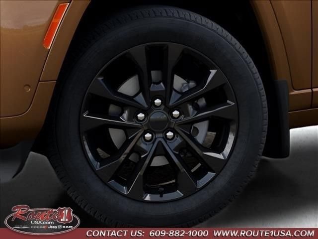 New 2026 Jeep Grand Cherokee L Limited Reserve AWD/4WD image 9