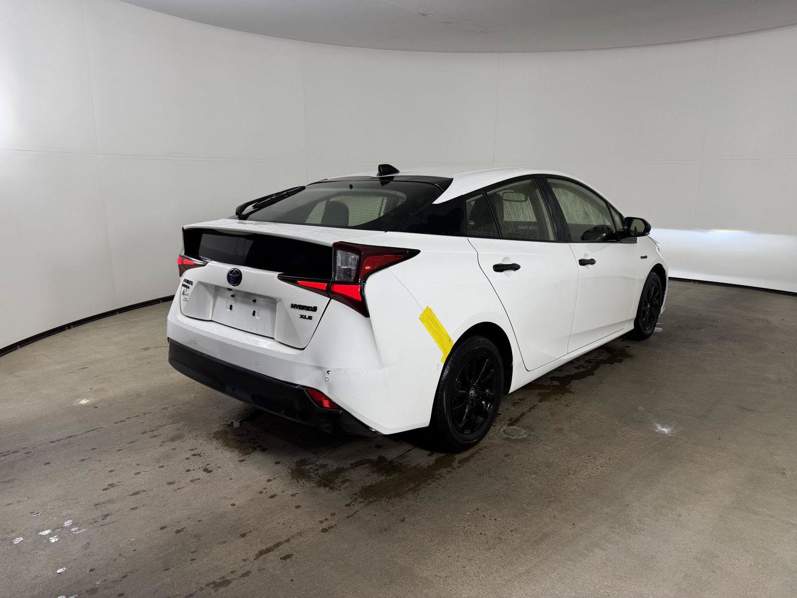 Used 2022 Toyota Prius AWD image 7