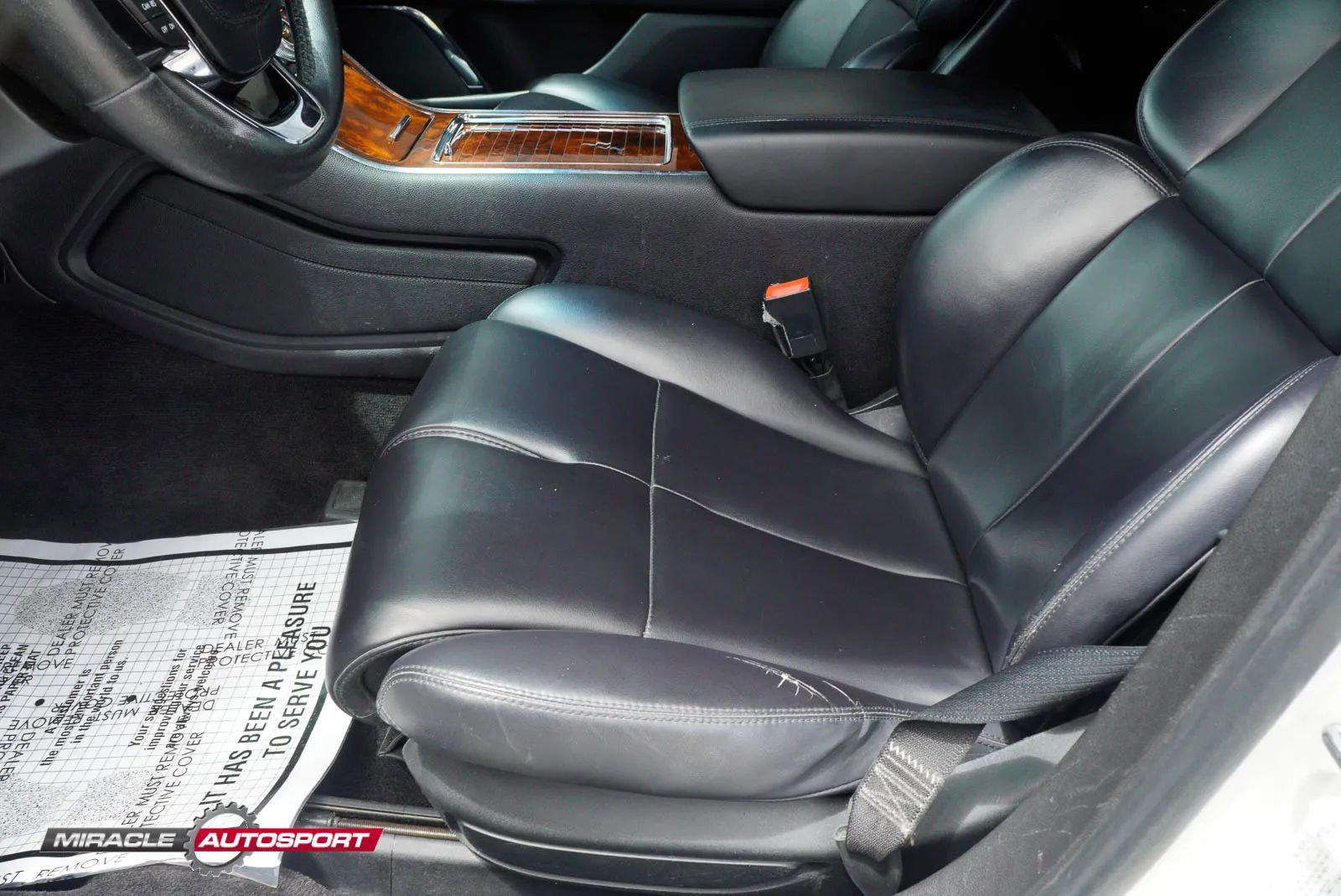 Used 2018 Lincoln Continental Premiere FWD image 18