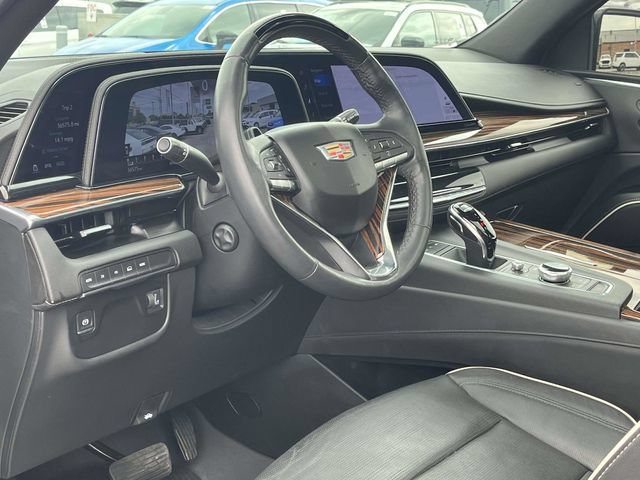 Used 2024 Cadillac Escalade ESV Premium Luxury AWD/4WD image 12