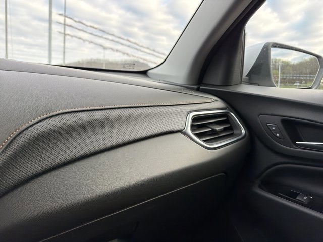 Used 2022 Chevrolet Equinox Premier w/ LPO, Floor Liner Package image 24