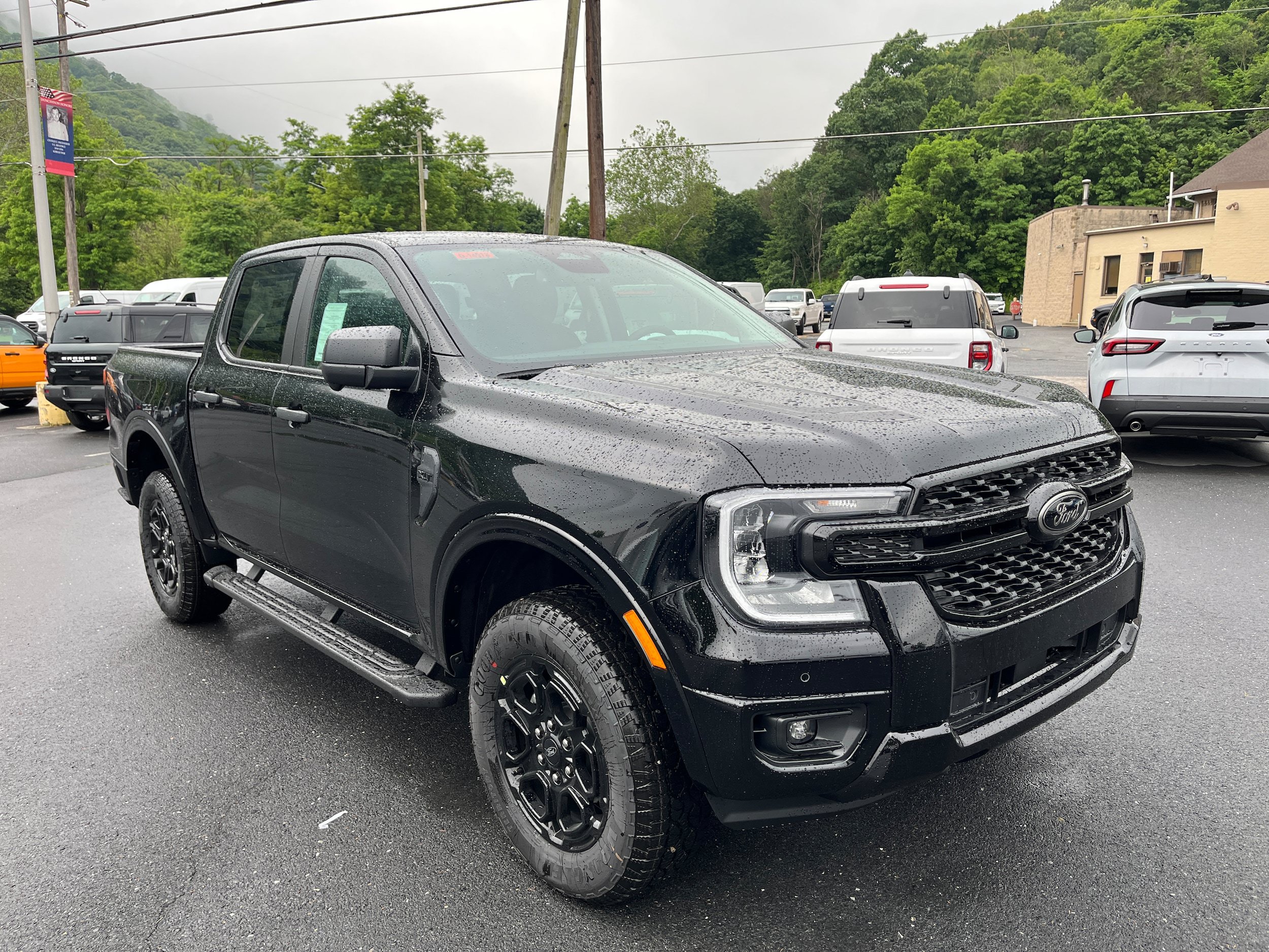 New 2026 Ford Ranger XLT w/ Equipment Group 301A High AWD/4WD image 4