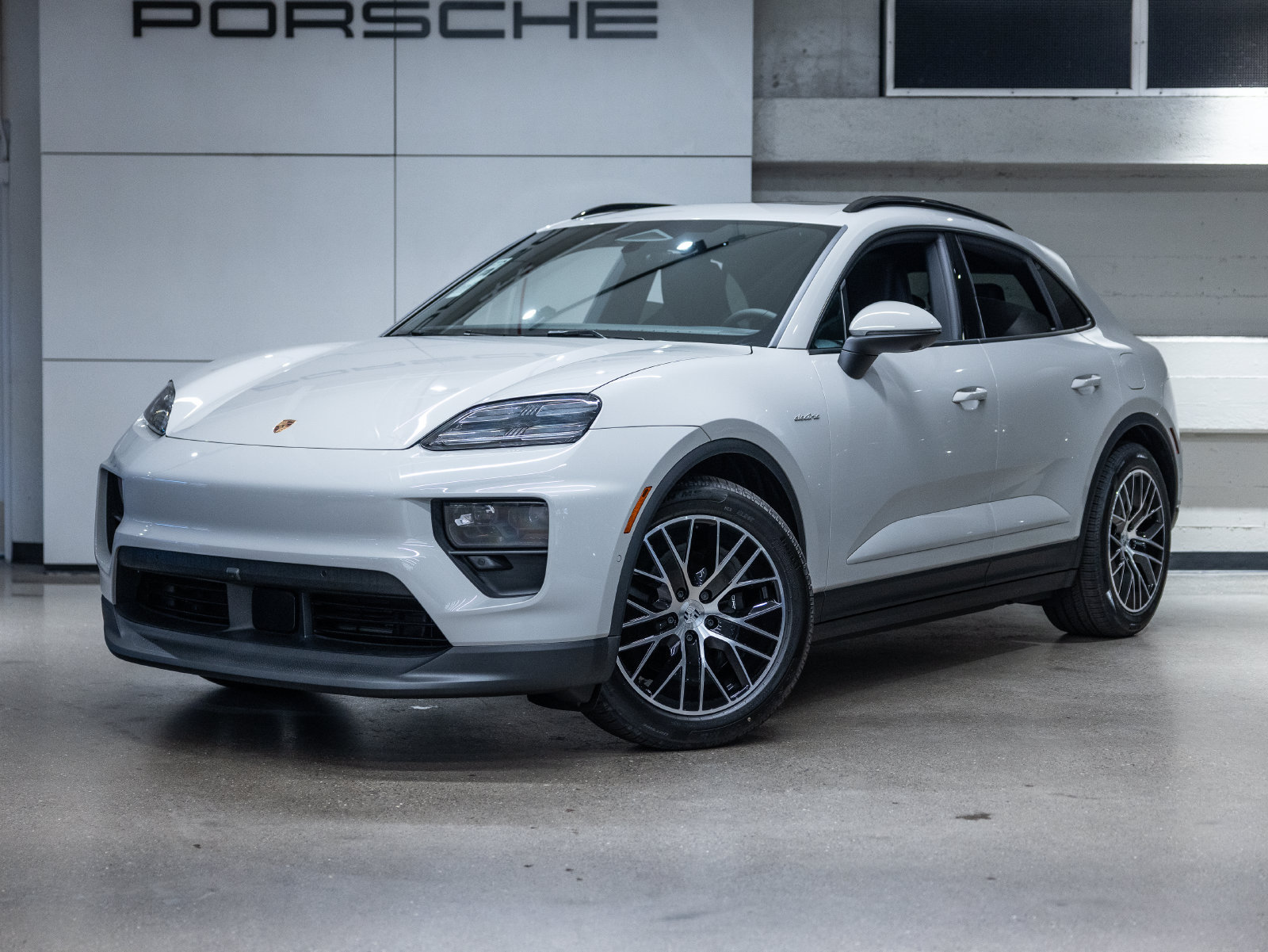 New 2026 Porsche Macan Electric RWD image 1