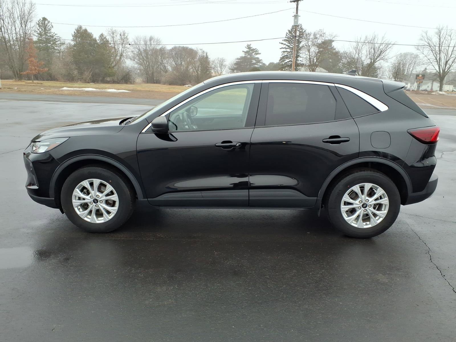 Certified 2023 Ford Escape Active video 2