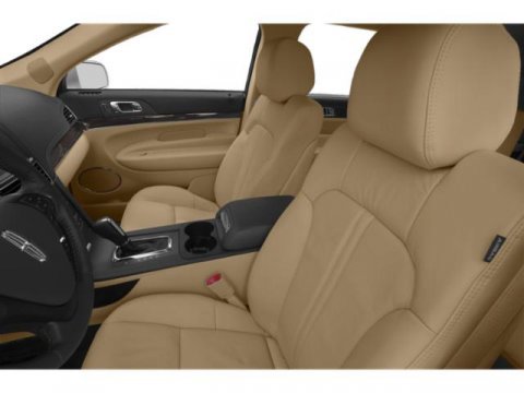 Used 2019 Lincoln MKT AWD image 12