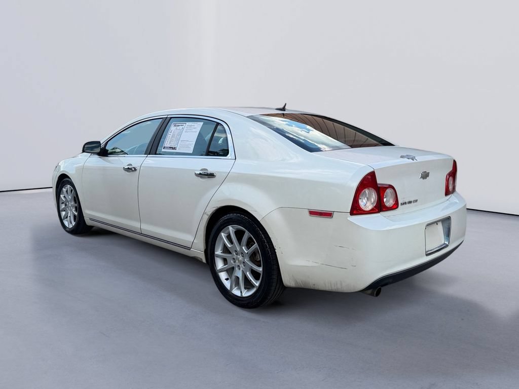 Used 2010 Chevrolet Malibu LTZ FWD image 5