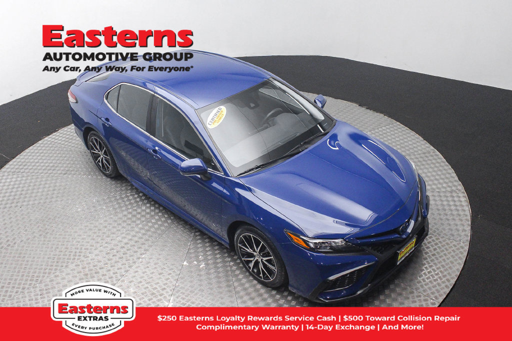 Used 2024 Toyota Camry SE FWD image 4
