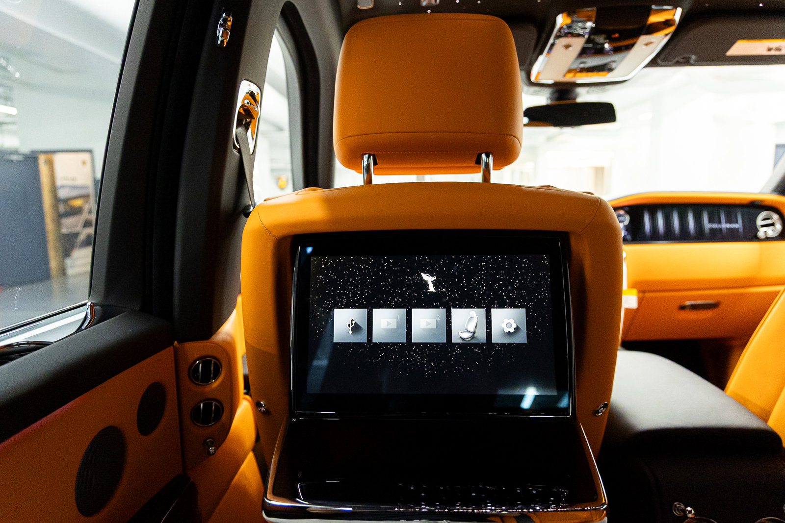 New 2026 Rolls-Royce Cullinan image 52