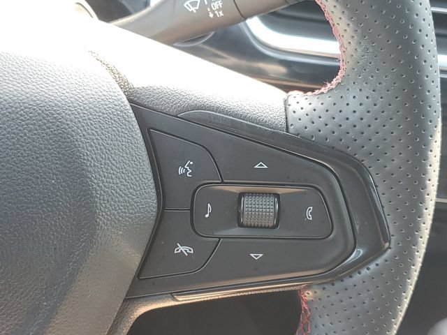 Certified 2024 Chevrolet Trax RS w/ Driver Confidence Package FWD image 22