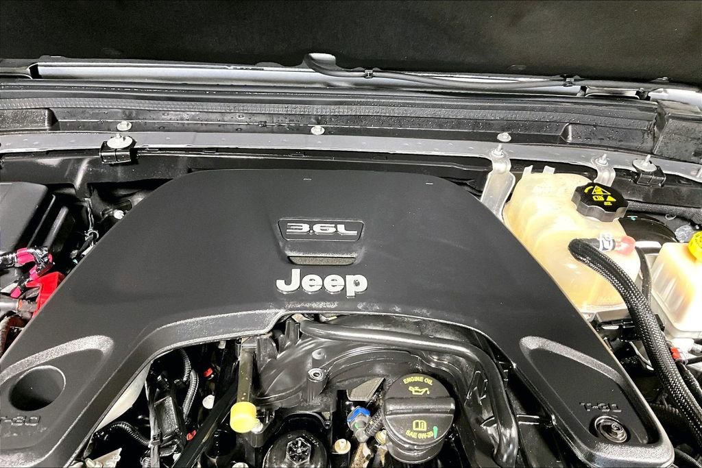 Used 2020 Jeep Gladiator Sport w/ Quick Order Package 24S image 30