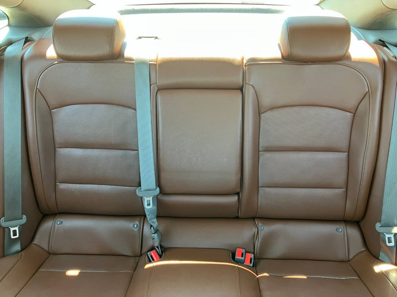 Used 2016 Chevrolet Malibu Premier FWD image 20