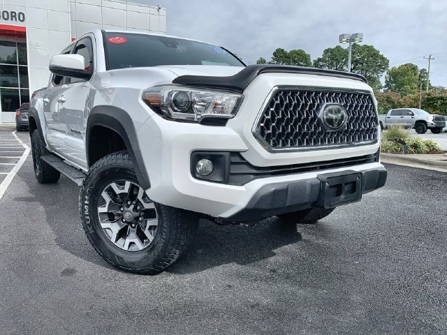 Certified 2019 Toyota Tacoma TRD Off-Road AWD/4WD image 2