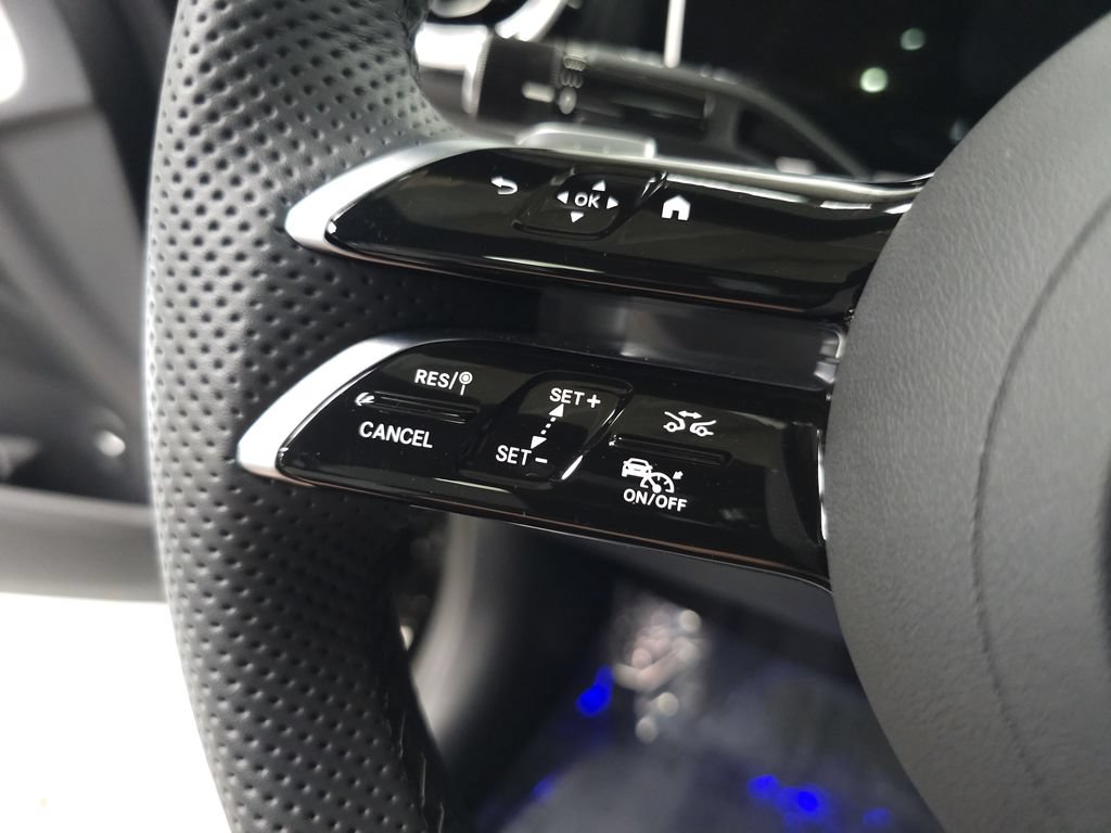 Certified 2026 Mercedes-Benz C 300 4MATIC Sedan image 10